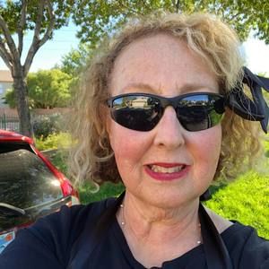 Meet your Posher, Denise